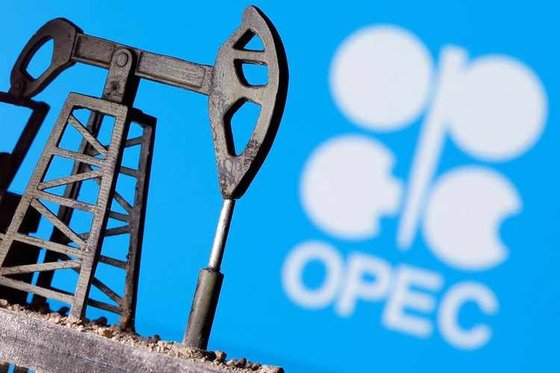석유수출국기구(OPEC)와 러시아 등이 5월 1일 감산을 시작했다.