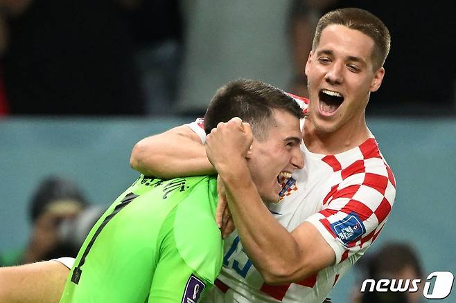 크로아티아의 승부차기 승리를 이끈 도미니크 리바코비치 골키퍼. ⓒ AFP=뉴스1