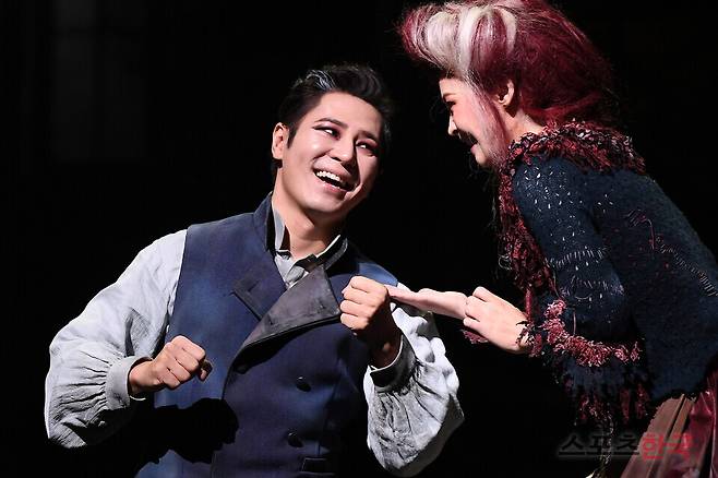 뮤지컬 '스위니토드' 프레스콜에서 열연 중인 이규형. ⓒ이혜영 기자 lhy@hankooki.com