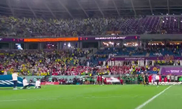 한국 대 브라질 경기 중계 시작 장면 중 태극기 부분이 모자이크 처리 돼 있다. 조선중앙TV 캡처