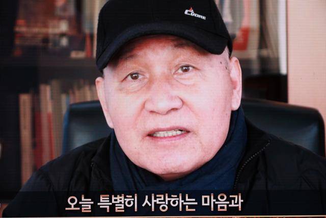 안성기가 9일 서울 건국대학교 새천년홀에서 개최된 '제58회 대종상영화제'에 영상으로 등장했다. 대종상영화제 사무국 제공