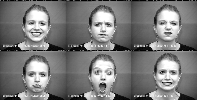 감정 인식을 컴퓨터에 이용하기 위한 콘-가나데 데이터 집합에 포함된 ‘기쁨·분노·혐오·슬픔·놀람·공포’ 표정을 연출한 사진. <자연인류학 연감> ⓒCohn&Kanade