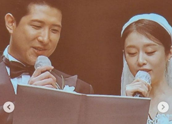 야구선수 황재균과 가수 티아라 지연의 결혼식 모습. 사진 한혜연 인스타그램 캡처