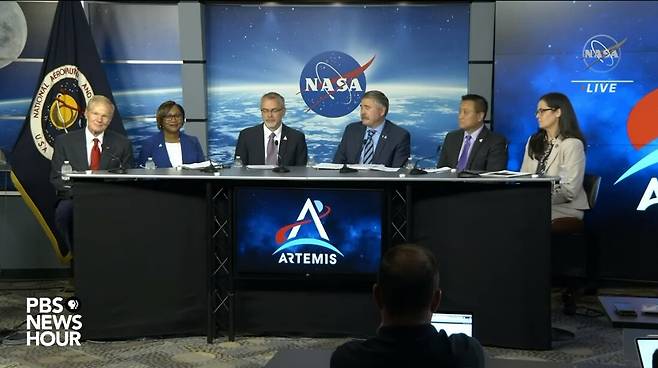 NASA 관계자들이 오리온 귀환 이후 열린 기자회견에서 앞으로의 아르테미스 프로젝트에 대해 설명하고 있다. /유튜브 캡처