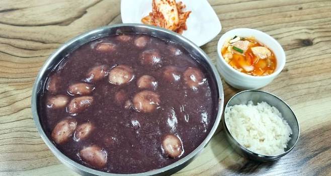 '순천팥칼국수' 팥죽사진.