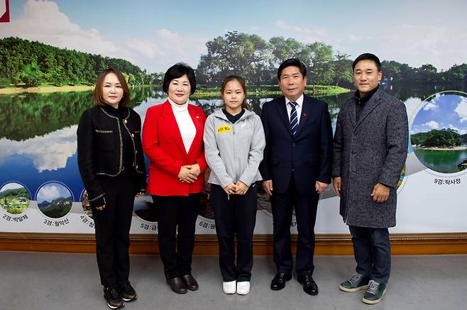 2020 도쿄올림픽 여자 체조 도마 동메달리스트인 여서정(20)이 충북 제천시청 체조팀에 입단했다. (사진=제천시 제공) *재판매 및 DB 금지