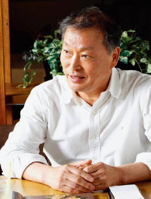 민화 수집가 김세종 평창아트 대표.