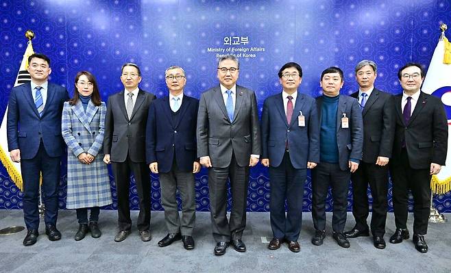 제2차 재외국민보호위원회 (서울=연합뉴스) 정부는 20일 박진 외교부 장관 주재로 제2차 재외국민보호위원회를 개최했다. 2022.12.20. [외교부 제공. 재판매 및 DB 금지] photo@yna.co.kr