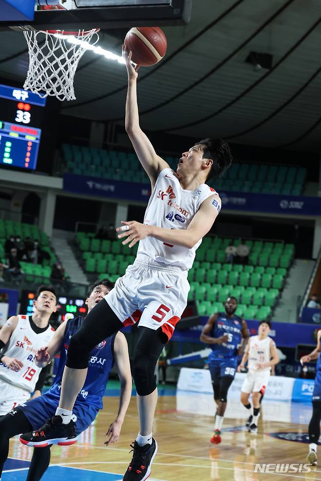 [서울=뉴시스]프로농구 SK 김선형. (사진=KBL 제공)