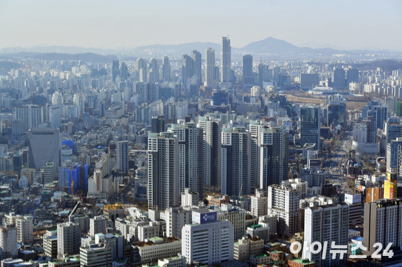 서울 도심 아파트 단지 전경. [사진=정소희 기자]