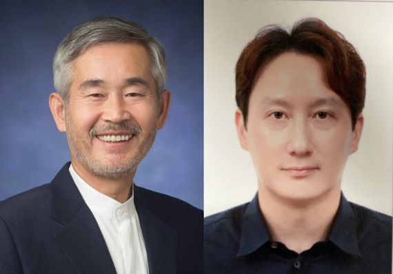 2022년 4분기 '자랑스러운 중소기업인'에 선정된 김윤세 인산가 회장(왼쪽), 김진성 에이치알에스 대표