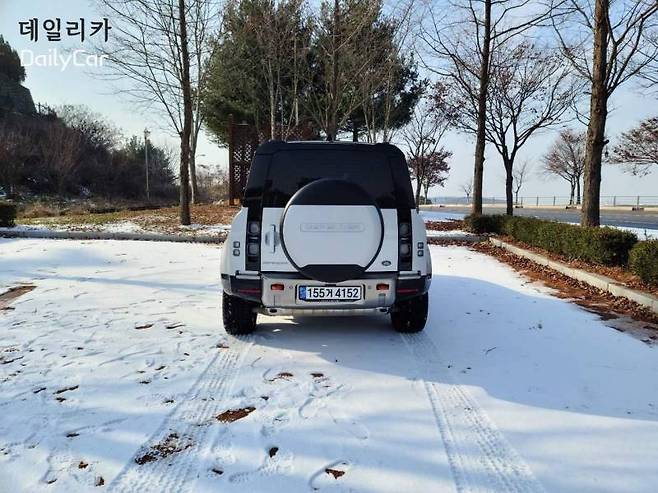 랜드로버 디펜더 P400