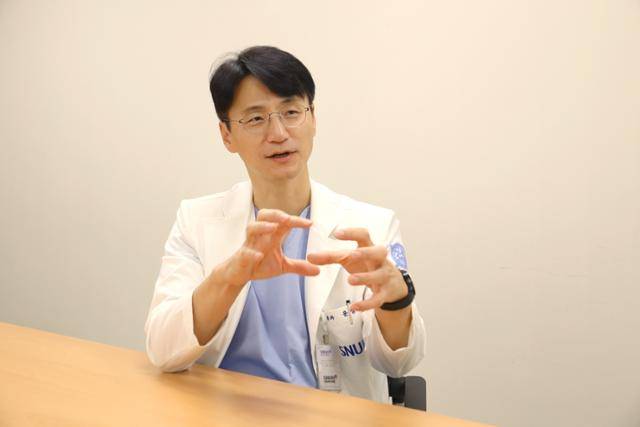 윤창환 분당서울대병원 순환기내과 교수는 "부정맥 환자가 최근 5년 새 27% 정도 늘어나고 있기에 질환의 조기 진단과 예방을 위한 정부 차원의 시스템을 갖출 필요가 있다"고 했다. 분당서울대병원 제공
