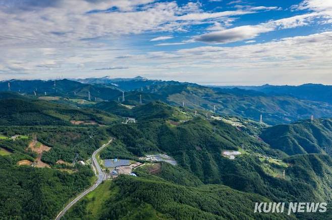 동서고속도로 태백분기점이 들어설 예정인 강원 태백시 삼수령(사진=독자 제공)