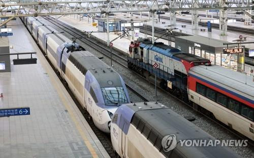 KTX 열차 (사고 내용과 연관 없음) / 출처=연합뉴스