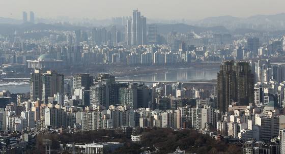 국토교통부는 28일 ‘도시계획 제도개선 연구용역 착수보고회’를 연다. 유연하고 과학적인 도시계획을 통해 현재 도시가 겪고 있는 인구감소와 저성장 문제를  해결하기 위해 정책에 변화를 줄 방침이다./사진=뉴스1