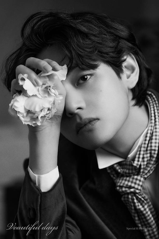 방탄소년단 뷔, 그래미·MTV 선정 '2022 가장 핫한 순간'