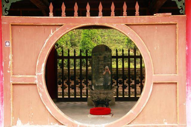 몐현의 마초묘 묘비와 무덤. ⓒ최종명