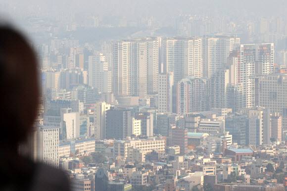 남산에서 내려다 본 서울 아파트. 연합뉴스