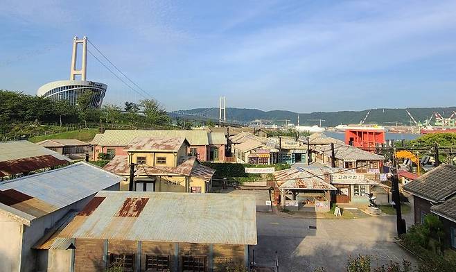 [울산=뉴시스]울산 남구 장생포 고래문화특구에 위치한 고래문화마을 전경. (사진=울산 남구도시관리공단 제공) photo@newsis.com *재판매 및 DB 금지