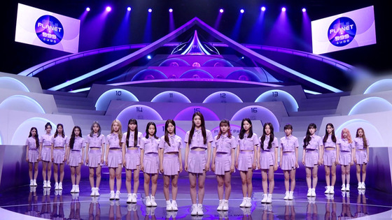 Kep1er was formed through Mnet's multinational idol audition show “Girls Planet 999” (2021), which featured 99 idol hopefuls: 33 each from Korea, Japan and China. [MNET]