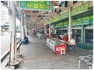 수도권 최대 개고기 유통단지인 경기 성남시 모란시장 일대 모습. 문화일보 자료 사진