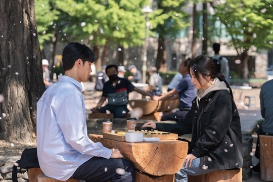 ‘더 글로리’ 이도현 송혜교의 바둑. 사진|넷플릭스