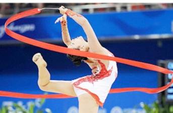 전 리듬체조 국가대표 손연재의 리본 연기 모습. [대한체조협회 홈페이지 캡처]