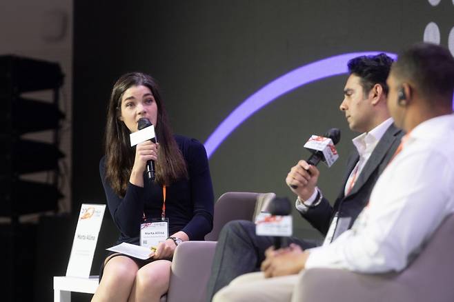 지난해 컴업2022에서 'VIP컨퍼런스 인 부산' 행사를 진행한 마르타 알리나 사우스벤처스 이사. /마르타 이사 제공