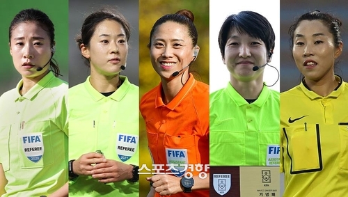 오현정, 김유정, 김경민, 이슬기, 박미숙 심판. 대한축구협회 제공