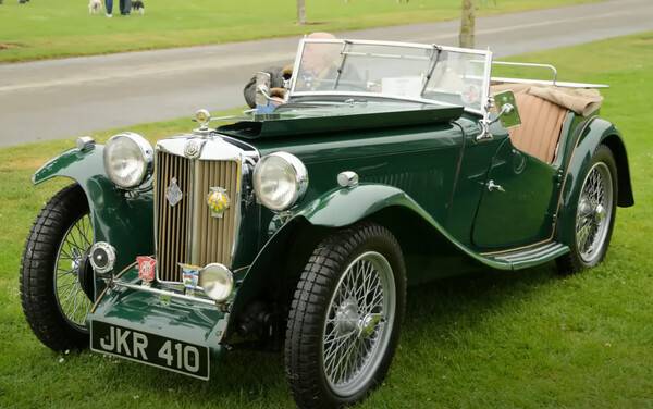 카매니아 제프 벡의 컬렉션 중 하나인 클래식카 47년 MG TC