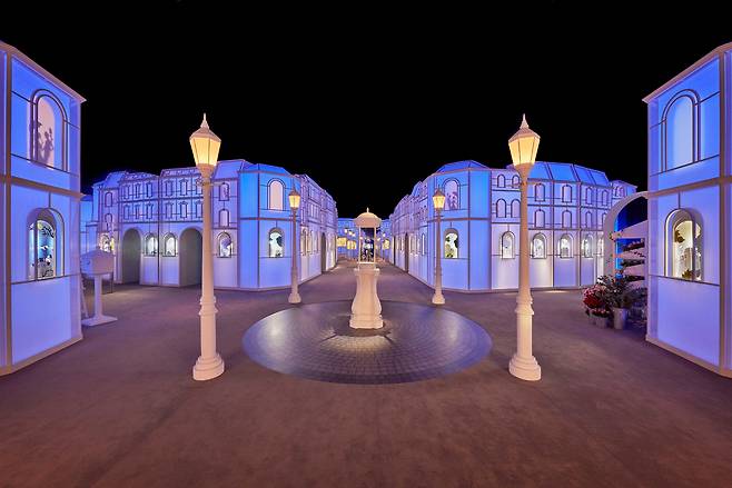 반클리프 아펠의 '사랑의 다리에서 마주하는 시간의 서사시' 행사 전경(사진=Dongkyun Park)