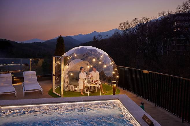 파라스파라 서울 114동 옥상에 위치한 루프탑 자쿠지 [사진출처 = 파라스파라 서울]