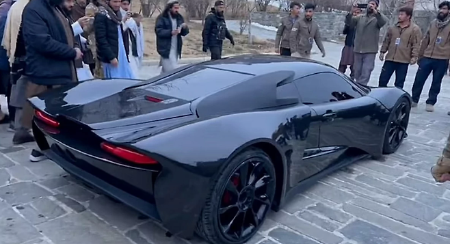 탈레반이 개발한 슈퍼카 '마다9' 프로토타입