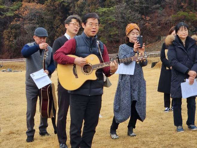 '부활' 구수환 감독, 이태석 신부 선종 13주기 추모 행사 진행