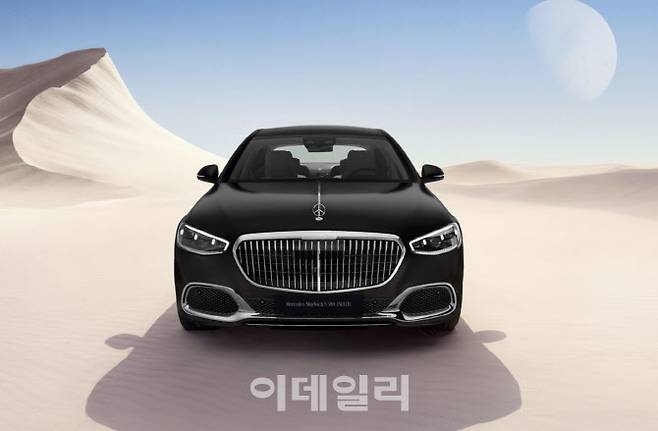 온라인 한정판 출시 모델 ‘더 뉴 메르세데스-마이바흐 S 580 4MATIC 블루 스타 더스트 나이트’. (사진=메르세데스-벤츠 코리아㈜)