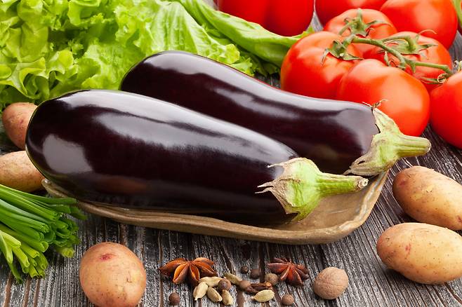 감자와 토마토와 같은 채소에서 암 치료제로 발견되는 글리코알칼로이드의 잠재력을 검토한 연구 결과가 나왔다. [사진= 게티이미지뱅크]