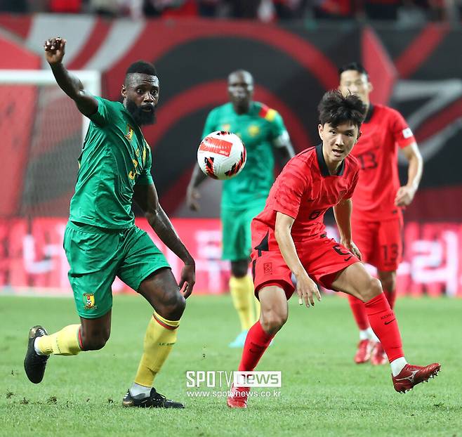 ▲ 국가대표 미드필더 황인범(오른쪽) ⓒ곽혜미 기자