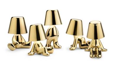 그림 6 앙증맞은 조명 골든 브라더스(Golden Brothers), 2022.