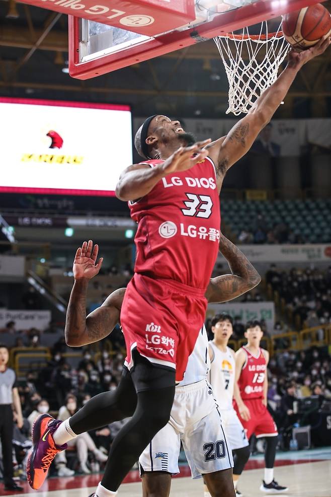 커닝햄 슛 시도 [KBL 제공. 재판매 및 DB 금지]