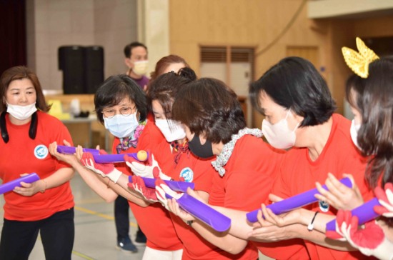 영진전문대 사회복지과 성인학습자반 한마음체육대회 모습.[영진전문대 제공]