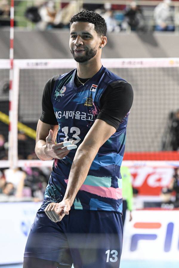 남자부 MVP에 등극한 레오.&nbsp; &nbsp;한국프로배구연맹(KOVO)