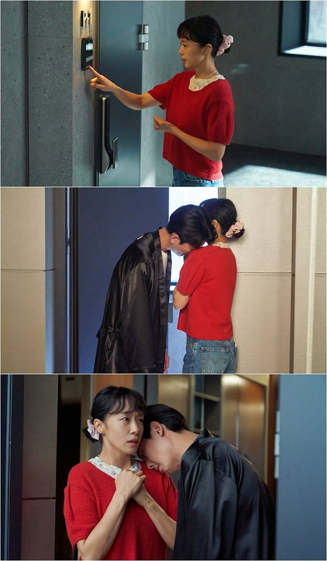 ‘일타 스캔들’ 전도연, 정경호의 그린 라이트가 감지됐다.사진=tvN 제공