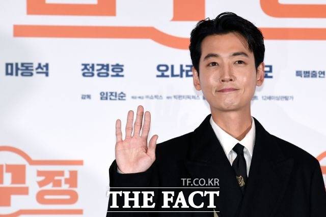 그동안 다양한 작품에 출연하며 연기자로서 필모그래피를 쌓아온 배우 정경호가 지난해 11월 영화 '압꾸정'으로 영화 팬들을 만났다. 사진은 제작발표회 당시 모습. /남용희 기자