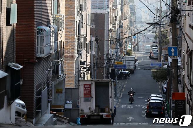 사진은 서울 강서구 화곡동의 빌라 밀집 지역. 2023.1.9/뉴스1 ⓒ News1 이승배 기자