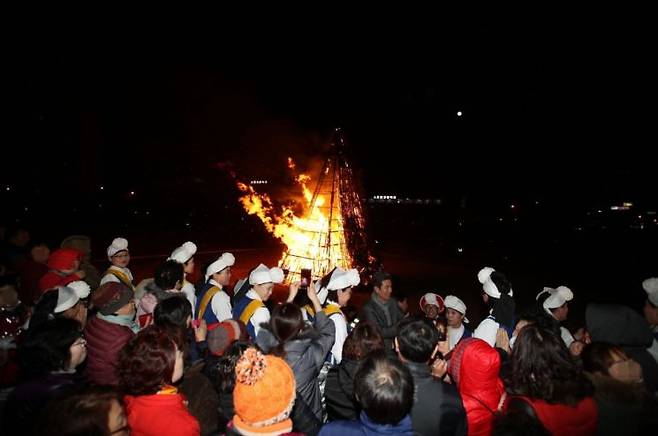 정월대보름 달집 축제(2018년).