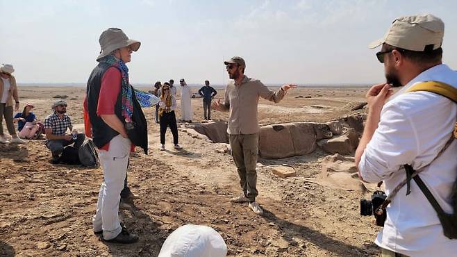 국제 연구진이 발굴 작업을 준비하고 있다. / 사진=라가시 고고학 프로젝트