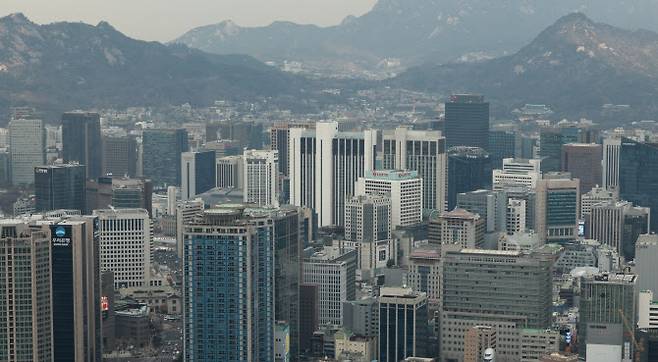 서울 남산에서 바라본 도심 풍경. (사진=연합뉴스)