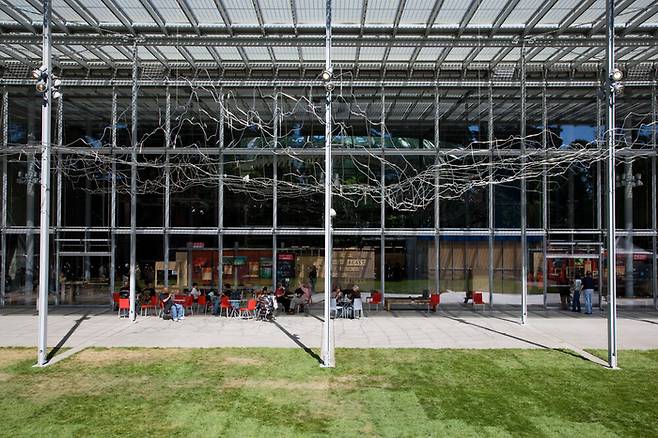 캘리포니아 과학아카데미에 설치된 마야 린의 ‘Where the land meets the sea’(2008)  <사진제공=마야린 스튜디오>