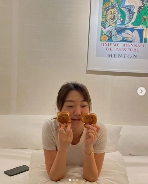 밍크고래 먹방을 한 유튜버 얌야미가 논란에 휩싸인 가운데 해당 영상을 삭제했다. 사진=얌야미 인스타그램